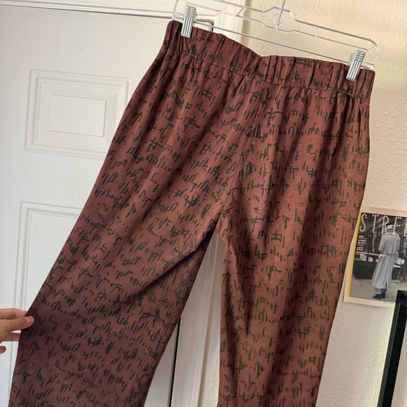 KNOWN SUPPLY brown tribal print abstract organic cotton straight cropped pants - Picture 4 of 7